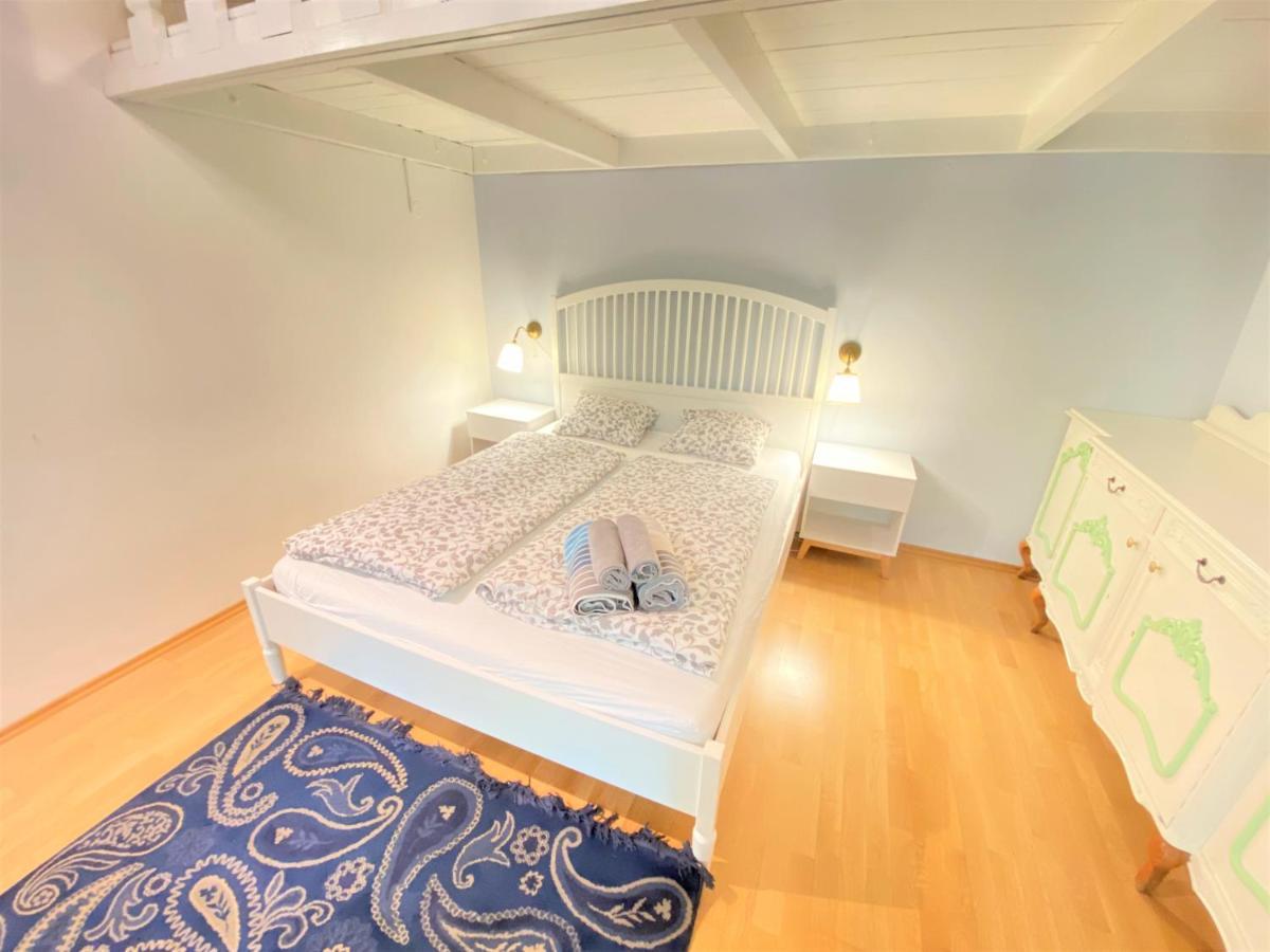 Black Eagle Apartments Prague Luaran gambar