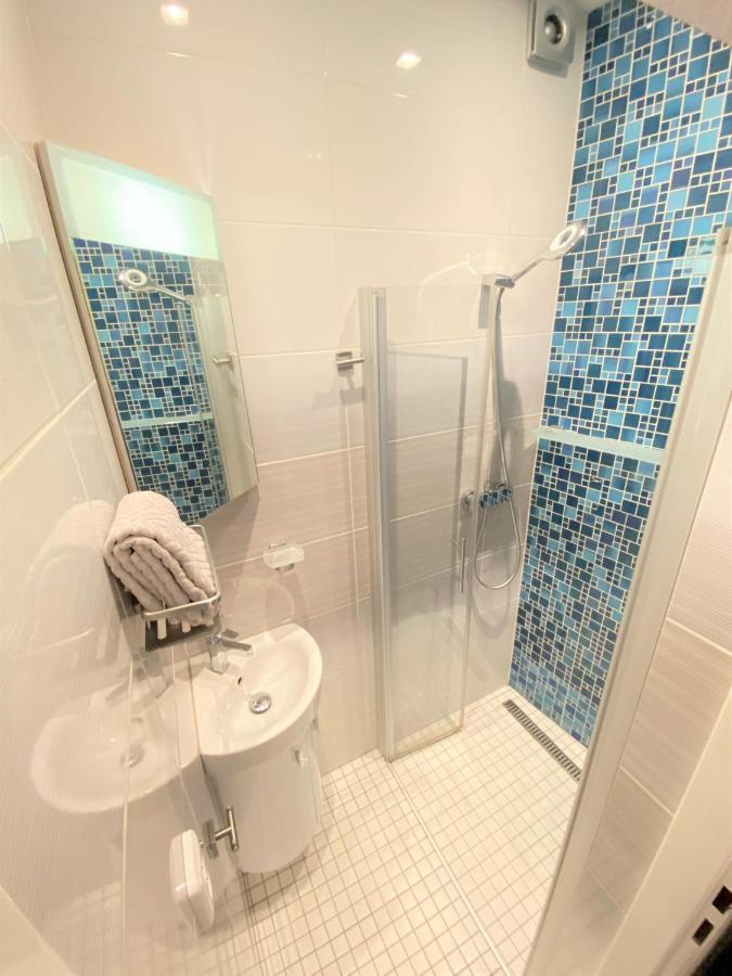 Black Eagle Apartments Prague Luaran gambar