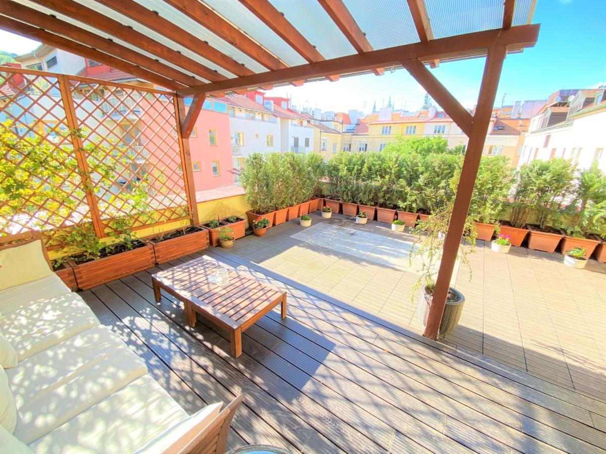 Black Eagle Apartments Prague Luaran gambar