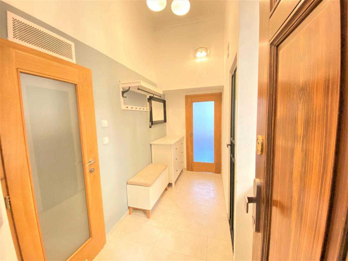 Black Eagle Apartments Prague Luaran gambar