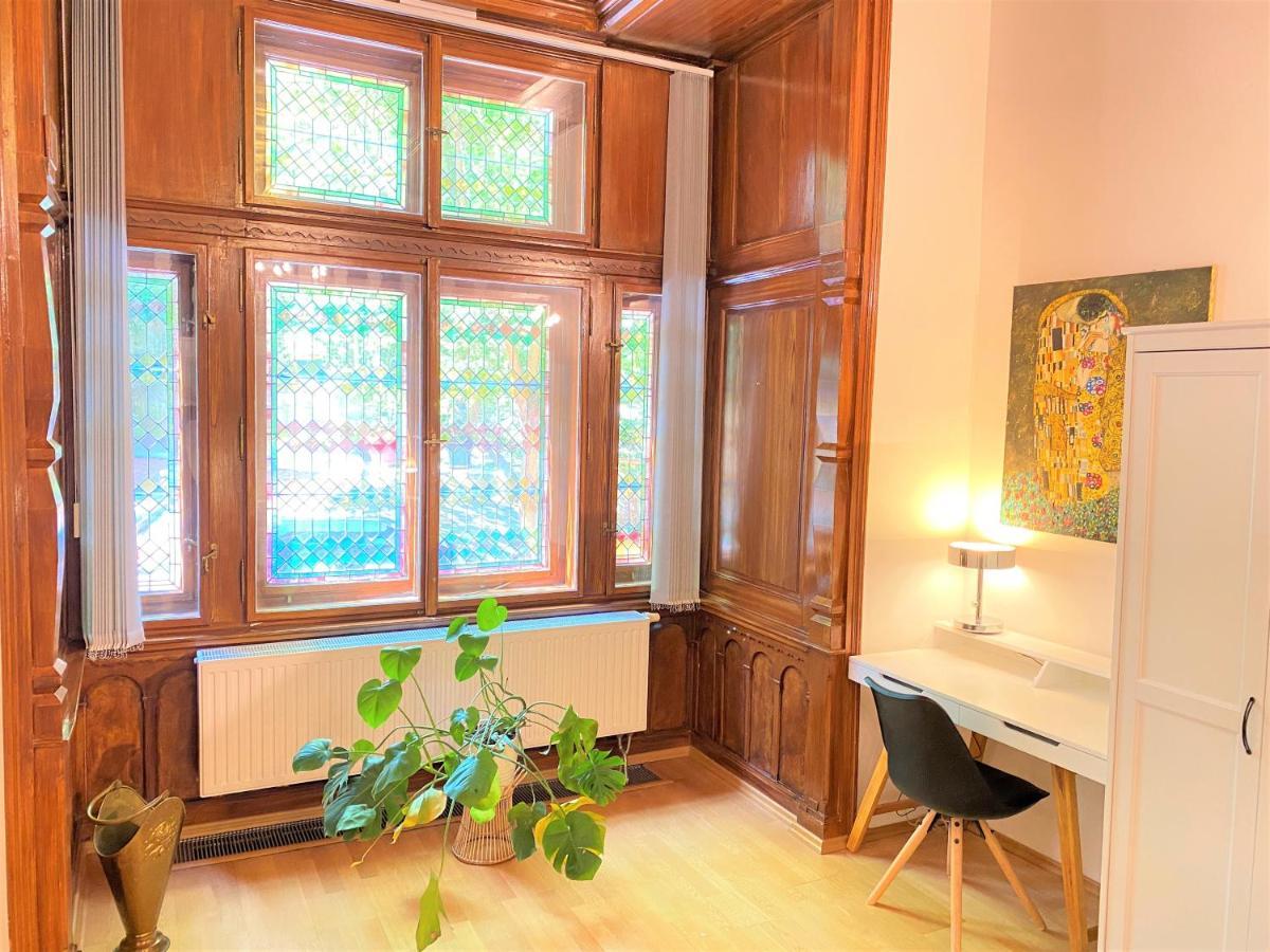 Black Eagle Apartments Prague Luaran gambar