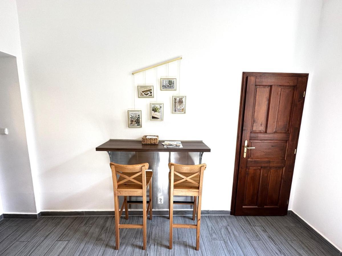 Black Eagle Apartments Prague Luaran gambar