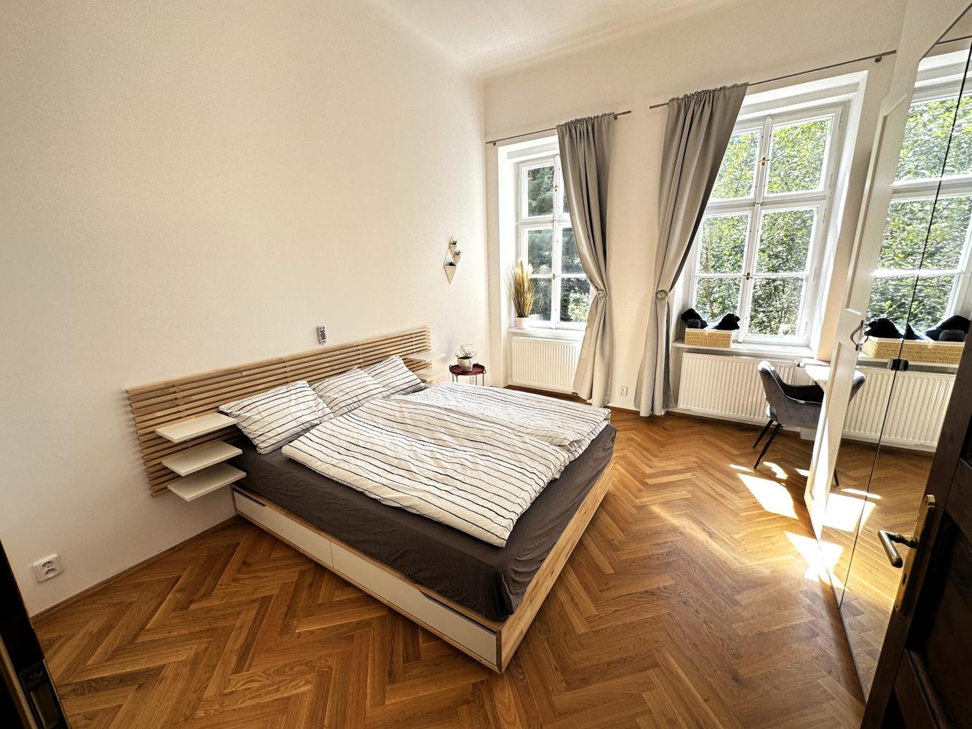 Black Eagle Apartments Prague Luaran gambar